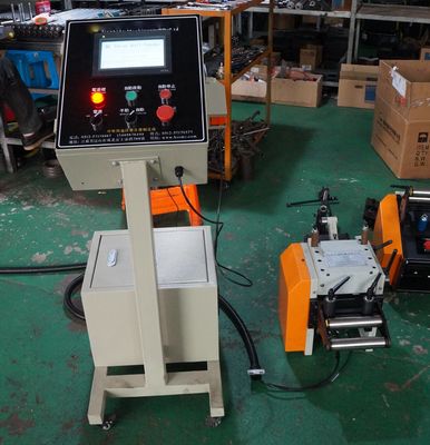 超重量産業用用には適した5トンのコイル重量を処理するように設計された200トンのコイル給餌装置